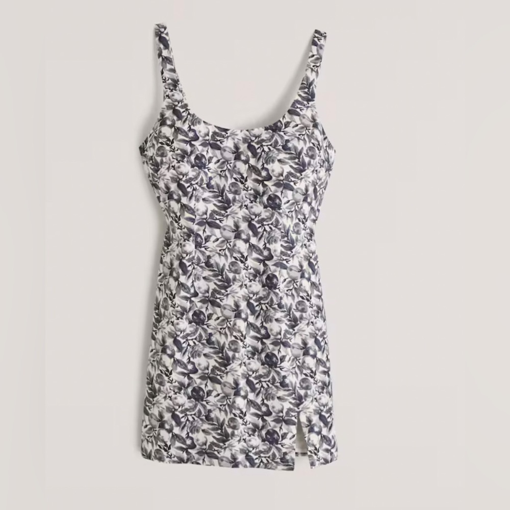 A&F 90’s Mini Slip Dress - Navy/White - XL - WORN ONCE !